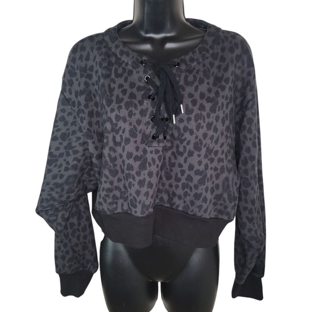Victoria’s Secret leopard print crop Lace-up Pullover Size Medium